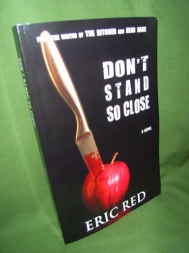 Book cover ofDon’t Stand So Close PB