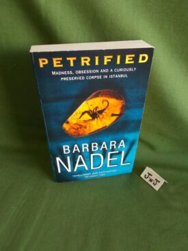 Book cover ofPetrified 1