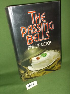 Book cover ofThe Passing Bells