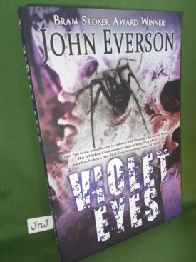 Book cover ofViolet Eyes TPB