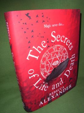 Book cover ofThe Secrets of Life and Death