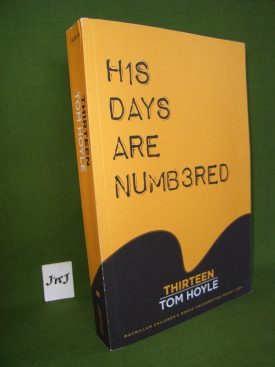 Book cover ofThirteen
