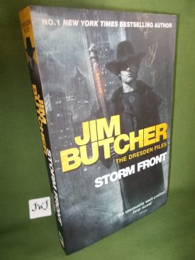 Book cover ofStorm Front