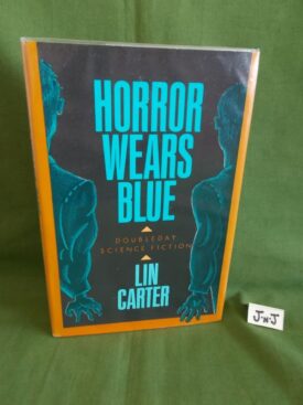Book cover of HORROR WEARS BLUE